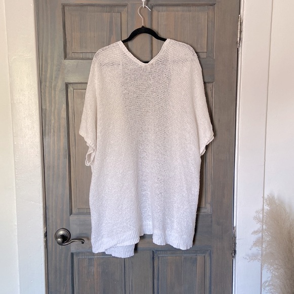 🤍 Temperance White Knitted Coverup - Picture 2 of 3